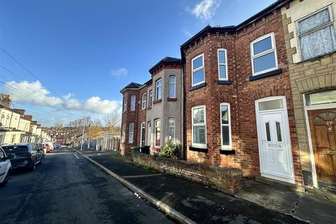 3 bedroom terraced house to rent, Mount Grove Birkenhead