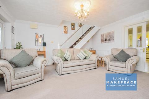 3 bedroom semi-detached house for sale, Peak Dale Avenue, Goldenhill, Stoke-on-Trent