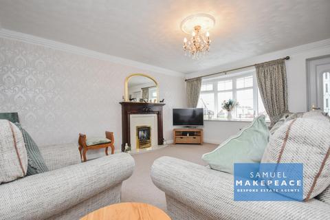 3 bedroom semi-detached house for sale, Peak Dale Avenue, Goldenhill, Stoke-on-Trent