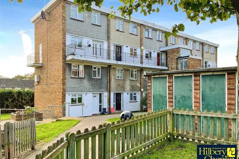 81 Victor Walk, Hornchurch, RM12 4XQ