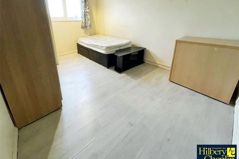 81 Victor Walk, Hornchurch, RM12 4XQ