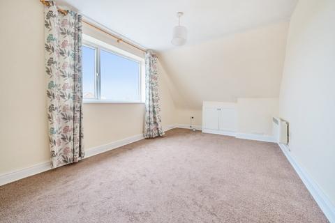 2 bedroom flat for sale, Victoria Road North, Hampshire PO5