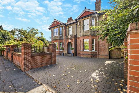 4 bedroom detached house for sale, Springfield Road, Chelmsford, CM2