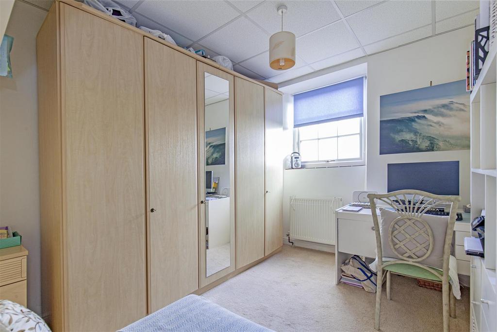 Bedroom 2-1.jpg