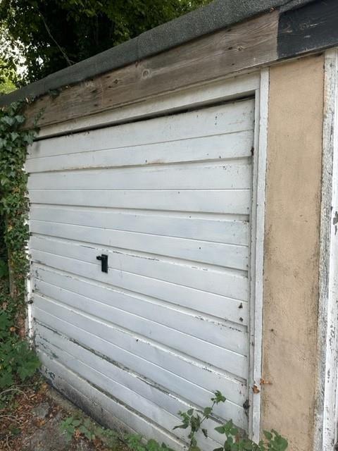 Garage 2.jpg