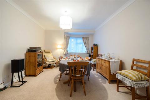 54 Avalon Road, London, W13 0BN