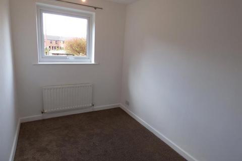 2 bedroom flat to rent, Clifford Close, Penrith, Cumbria, CA11 8QD