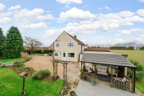 3 bedroom semi-detached house for sale, Turnor Road, Harrowby, Grantham, Lincolnshire, NG31