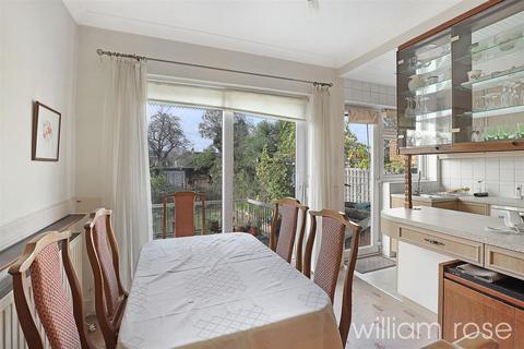 4 bedroom semi-detached house for sale, Canfield Road, Woodford Green IG8