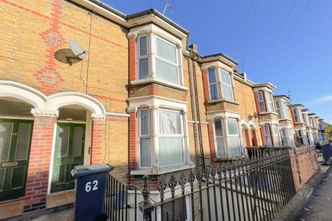 1 bedroom apartment to rent, The Terrace, Gravesend, Kent, DA12 2BB