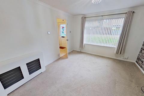 3 bedroom house to rent, Rosefield Parade, Bramley, Leeds