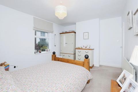 46 Wellcarr Road, Sheffield, S8 8QQ