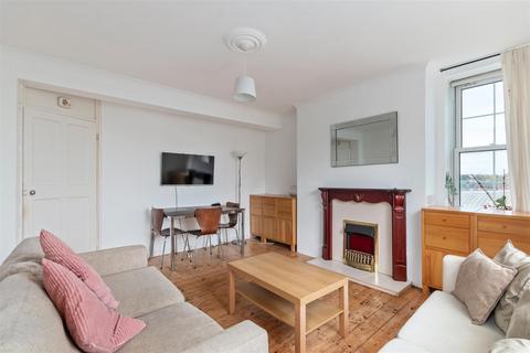 3 bedroom flat for sale, London Road, Morden SM4