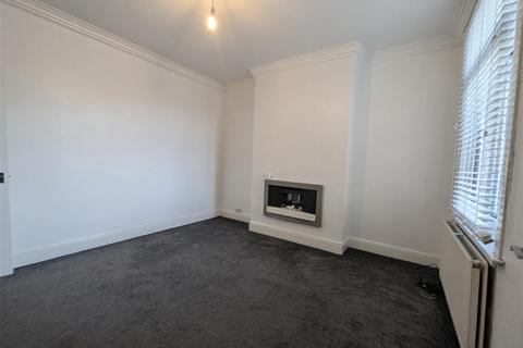 3 bedroom terraced house for sale, Clifton Road, Darlington