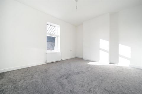 3 bedroom end of terrace house for sale, Shaw Street, Workington CA14