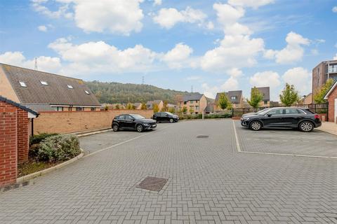 14 Eyres Drive, Castle Hill, Swanscombe, DA10 1DG