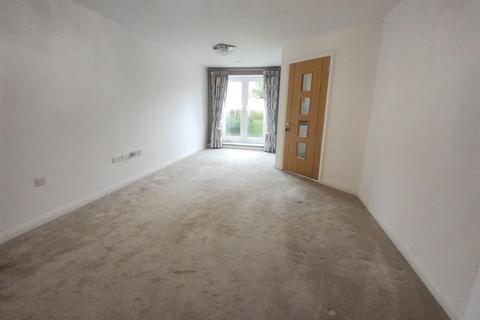 1 bedroom apartment for sale, Plas Glanrafon, Benllech, Tyn-Y-Gongl