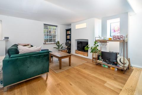 2 bedroom apartment to rent, St Paul's Place, Islington, London, N1