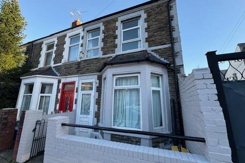 3 bedroom house to rent, Talygarn Street, Cardiff