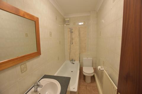 1 bedroom flat to rent, Crown Street, Stone, ST15