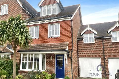 5 bedroom terraced house for sale, Wealden Drive, Chichester PO18