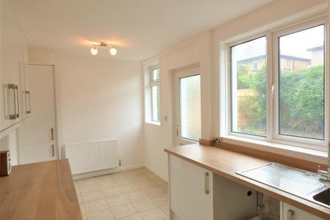 3 bedroom semi-detached house to rent, The Oval, Skipton