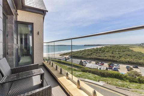 2 bedroom flat for sale, Waterstone House, Tenby