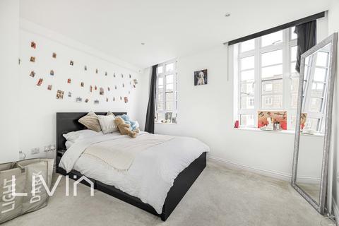 2 bedroom flat for sale, 45 Streatham Hill, London SW2