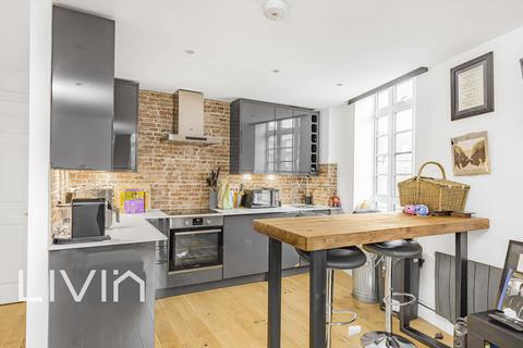 2 bedroom flat for sale, 45 Streatham Hill, London SW2