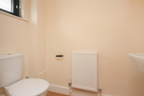 2 bedroom terraced house to rent, Jubilee Court, Canterbury