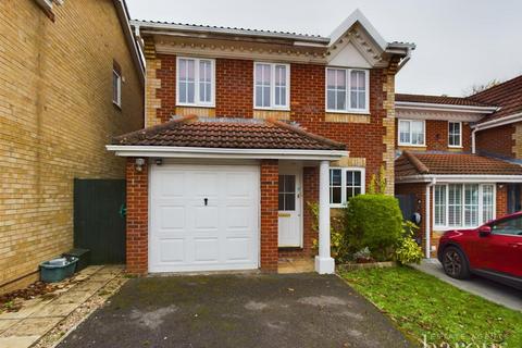 3 bedroom detached house for sale, The Cornfields, Basingstoke RG22