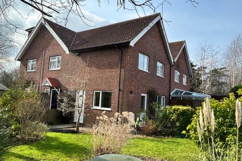 2 bedroom terraced house for sale, Durrants Gardens, Hampshire PO9