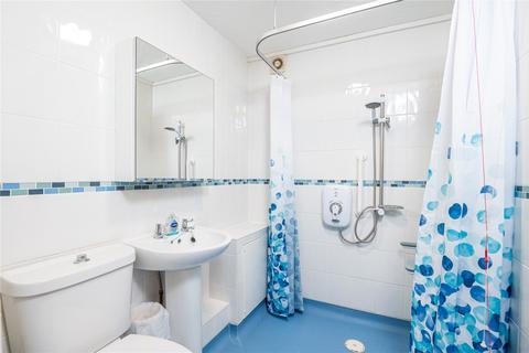 1 bedroom apartment for sale, High Street, Great Wakering, Southend-on-Sea, Essex, SS3