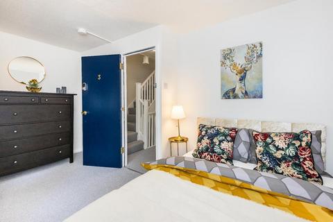 undefined, Inglewood Close, London E14