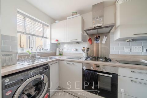 51 River Way, Great Blakenham, Ipswich, IP6 0GH
