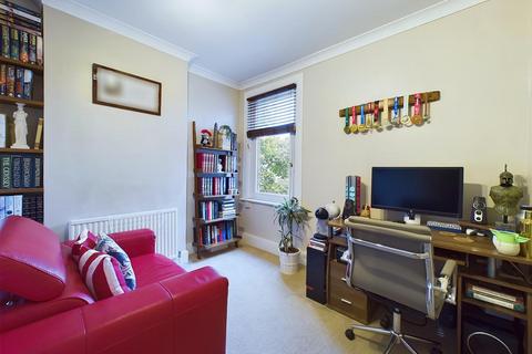 15 Churchill Road, South Croydon, CR2 6HE
