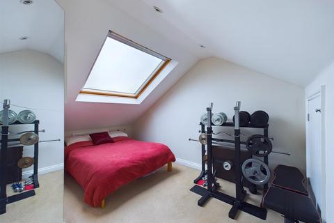 15 Churchill Road, South Croydon, CR2 6HE