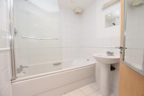 2 bedroom flat to rent, Greenfell Mansions Glaisher Street SE8