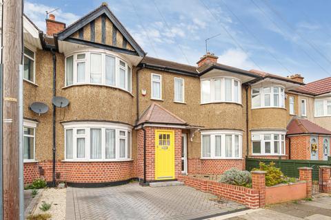 23 Tiverton Road, Ruislip, HA4 0BW