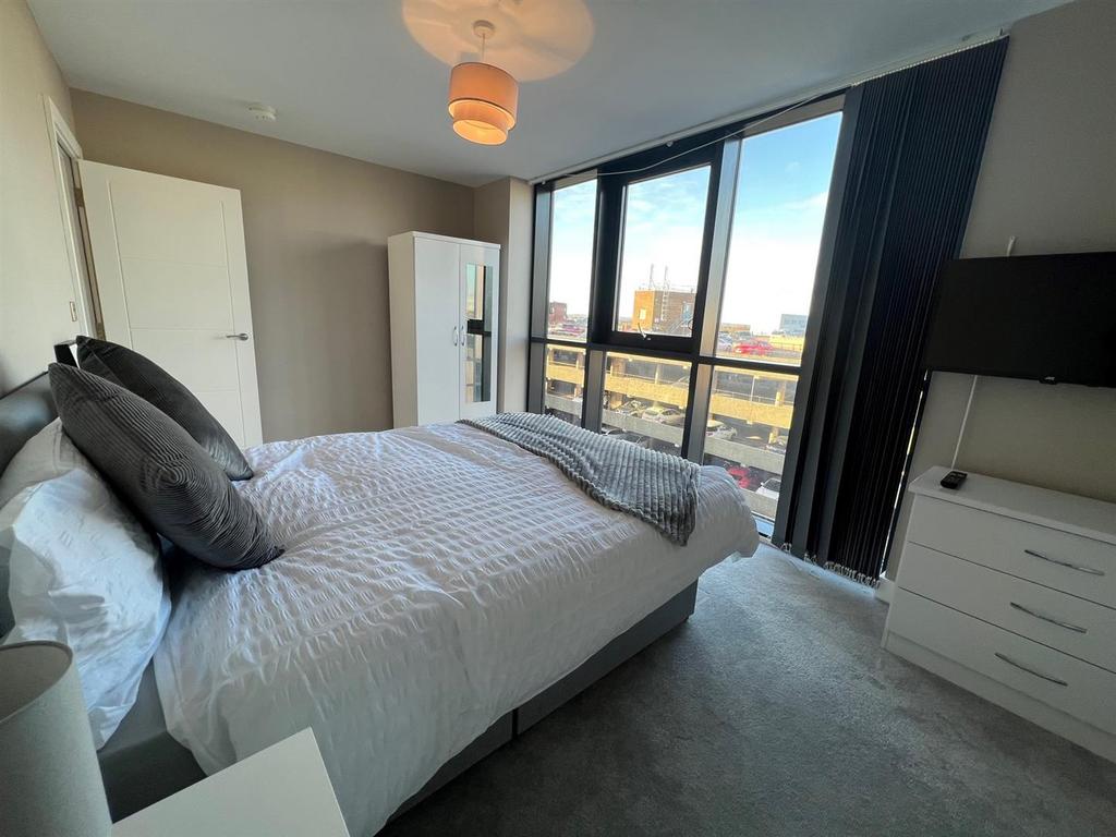 Bedroom (3).jpg