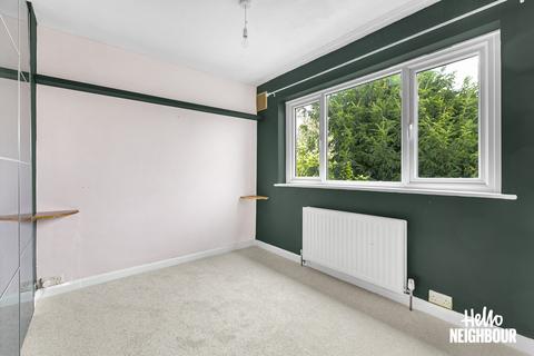 2 bedroom maisonette to rent, Staines Road, Twickenham, TW2