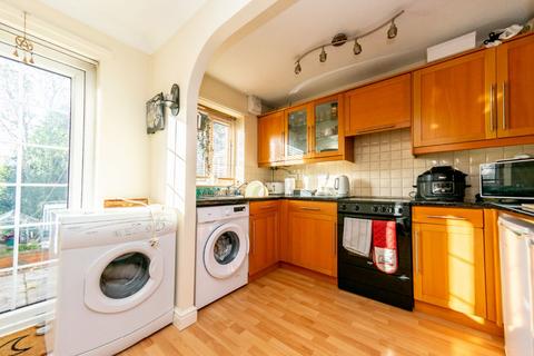 40 Thirlmere Close, Leeds, LS11 8JH