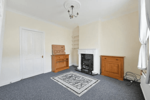 2 bedroom semi-detached house to rent, Worton Road, Isleworth, TW7