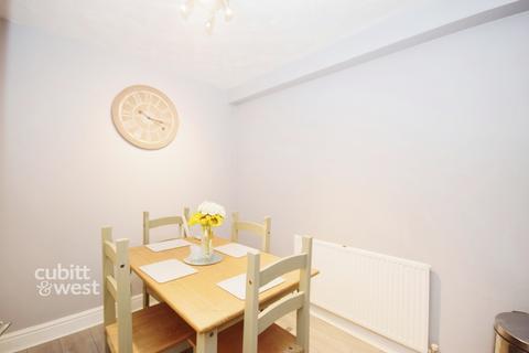 1 bedroom apartment to rent, Overton Road Sutton SM2