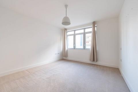 2 bedroom flat for sale, Rathbone Market, E16, Royal Docks, London, E16