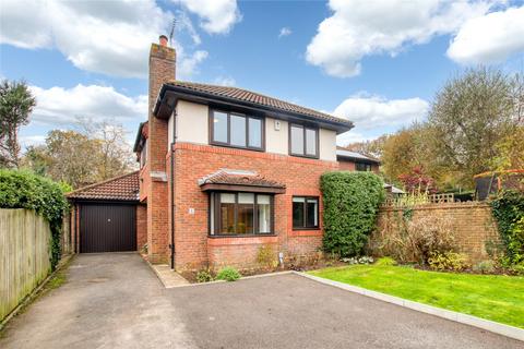 4 bedroom detached house to rent, Westwates Close, Bracknell, Berkshire, RG12