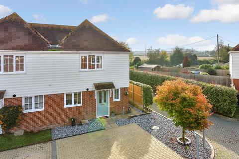 2 bedroom semi-detached house for sale, Haze Wood Close, Faversham, Kent