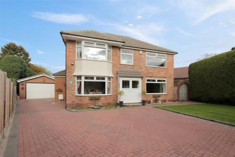 5 bedroom detached house for sale, Lyndhurst Drive, Hale