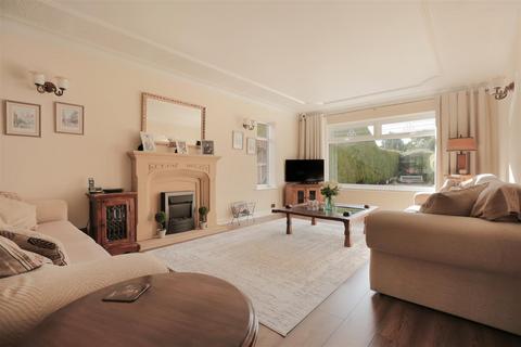 5 bedroom detached house for sale, Lyndhurst Drive, Hale