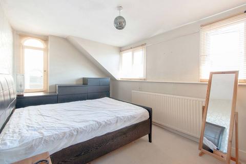 2 bedroom flat to rent, Goldsmith Road, Acton, London, W3